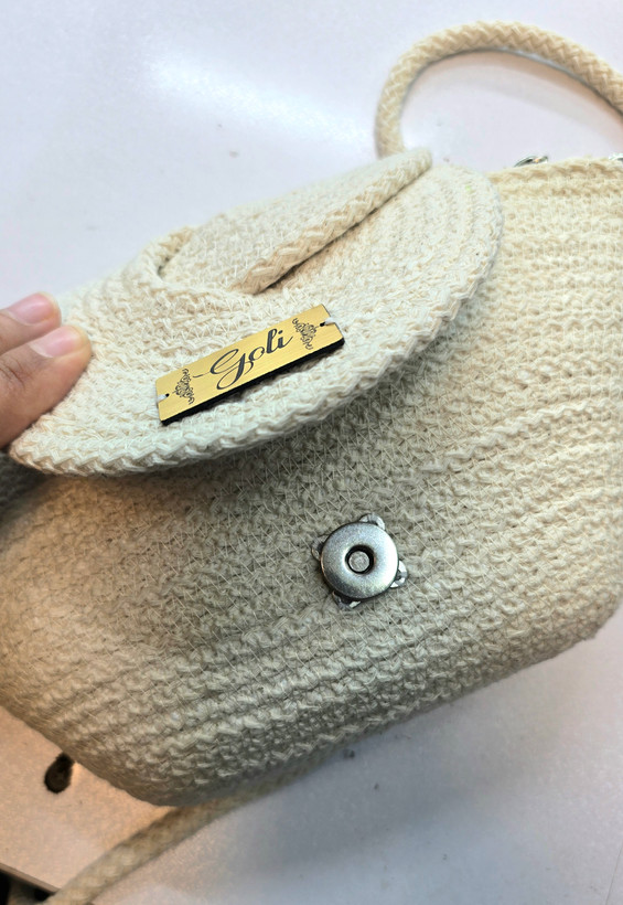 کیف دست دوز گلی